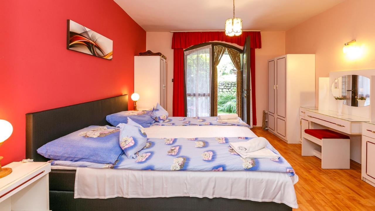 Steinhaus Bed & Breakfast 凯斯特海伊 外观 照片